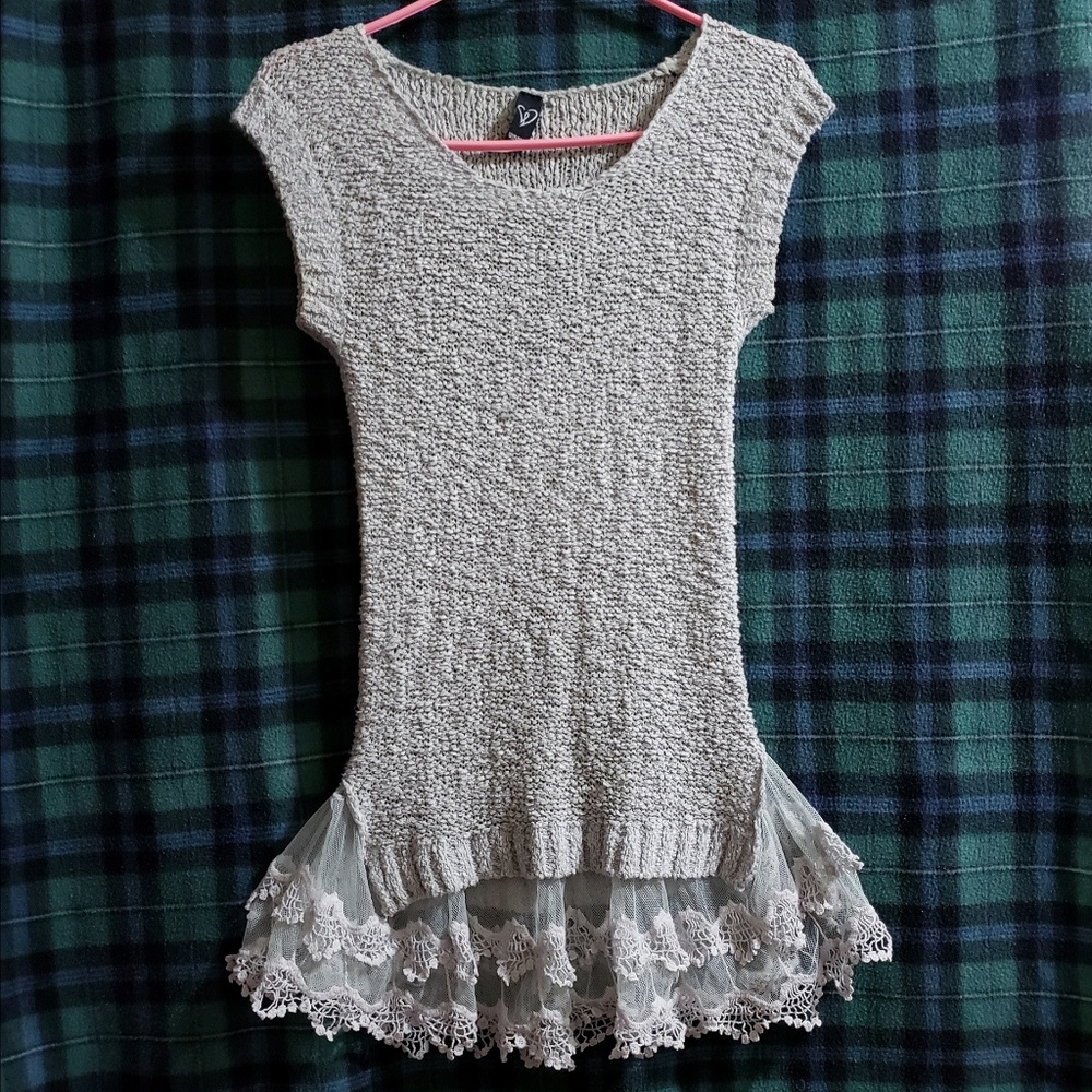 WINDSOR CROCHET SHORT SLEEVE DRESS w/ LACE SKIRT❄️